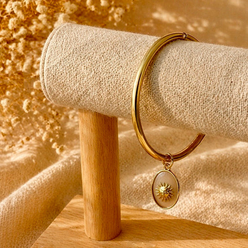 Carlotta – Jonc acier inoxydable quartz rose hypoallergénique – Karélia